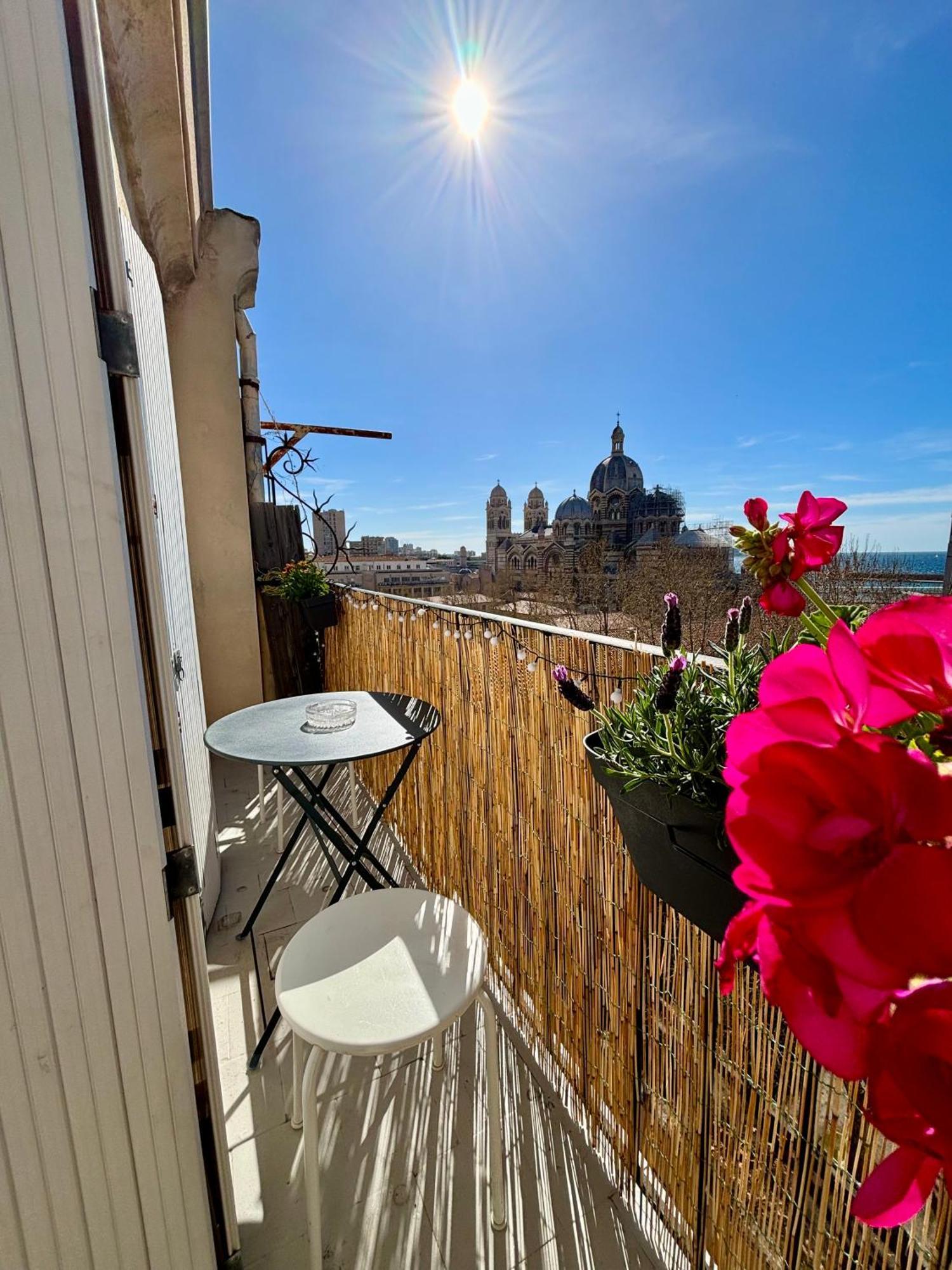 Studio Avec Vue Sur La Major Apartment Marsilia Exterior foto